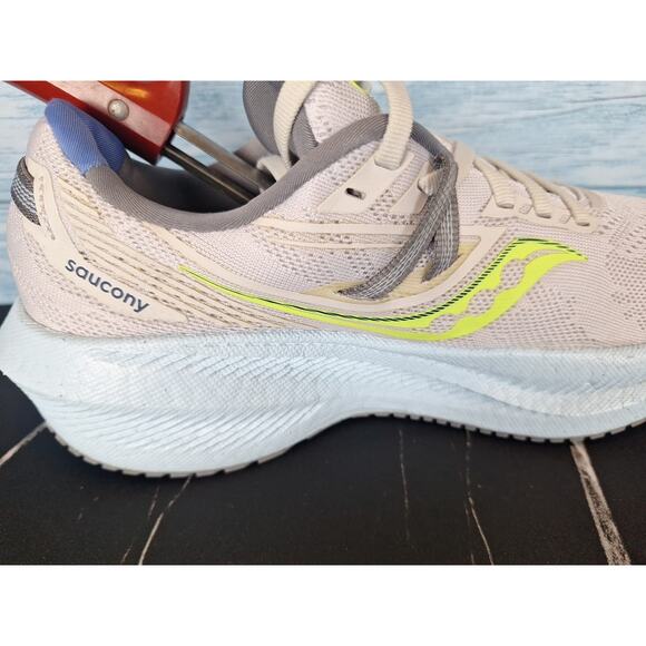 Saucony Triumph PWRRUN+ Running Shoes Beige Yellow Size 8 main image 14